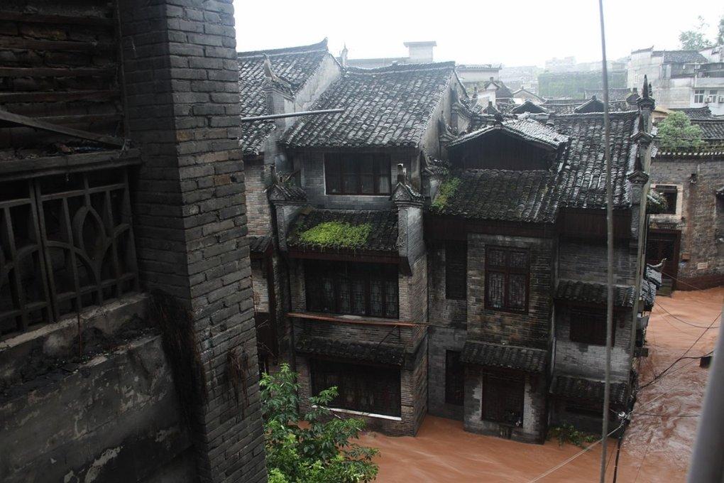 玩撞三国